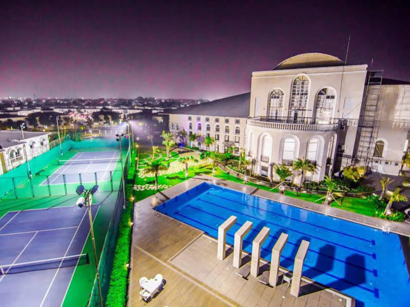 Club Paraiso Rāipur Exterior foto